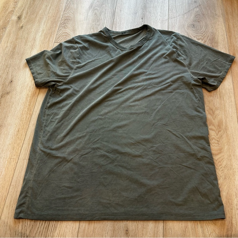 Olive Lululemon Men’s Tee
